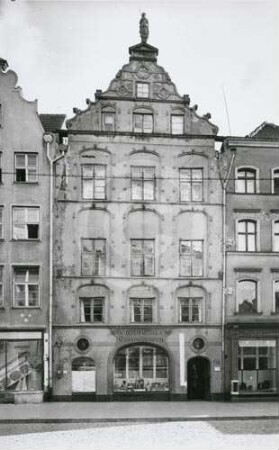 Fassade des Bürgerhauses Brückstrasse 4 in Elbing