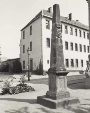 Rochlitz, Burgstraße, Postmeilensäule