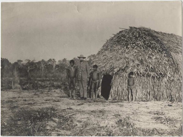 Paressi-Kabiši-Gruppe in Hanauinahirtigo am Juruena (mit Max Schmidt)