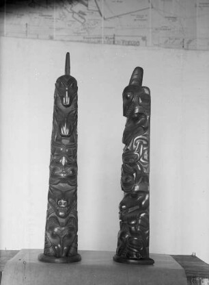 Totempfahl der Haida-Indianer