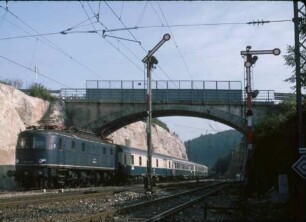 Möhren Lok 118 053 UIC-X-Gepäckwagen Bnb-Wagen