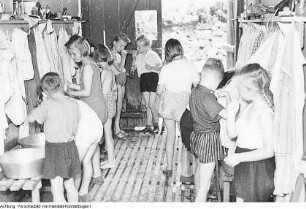 VEB Kelterei Lockwitzgrund. Ferienlager, Juli 1951
