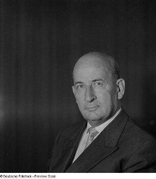 Porträt Prof. Dr. Kurt Schröder