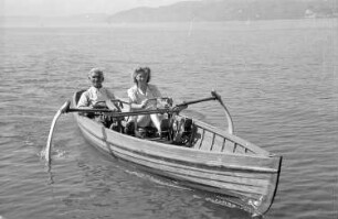 Wallhausen: am Bodensee; Vater und Tochter im Boot