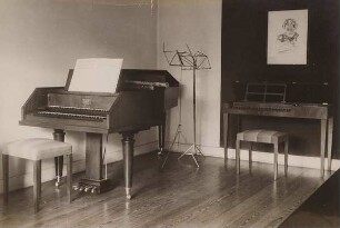 Musikzimmer im Hause Artin