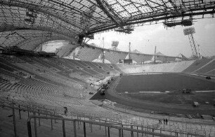 München: Olympiastadion mit Dachkonstruktion