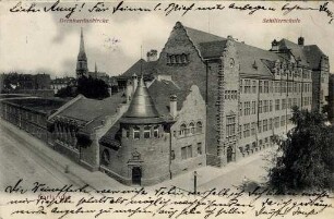Postkartenalbum mit Motiven von Karlsruhe. "Karlsruhe. Bernharduskirche. Schillerschule"