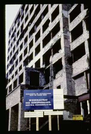 Aufbau Europa-Haus 18.4.60.