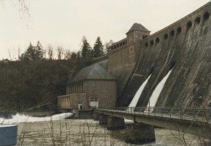Überlauf der Edertalsperre