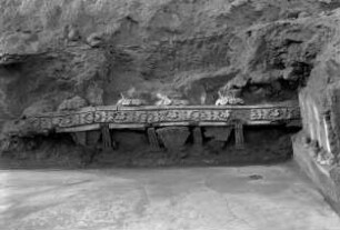 Wandmalerei und Relief