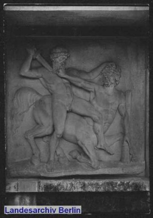 [Metopen am Brandenburger Tor]