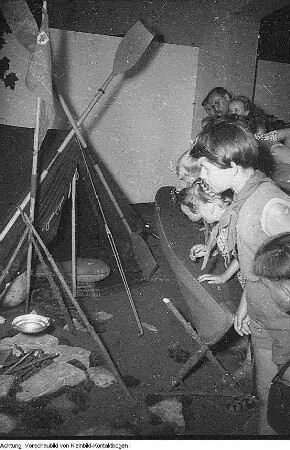 Dresden. Pionierorganisation "Ernst Thälmann". II. Pioniertreffen, Ensemble - Freilichtbühne "Junge Garde", 12.-18. August 1955