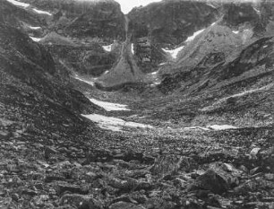 Geröll im Gebirge : Blick auf ein Gerölltal in einem Gebirge