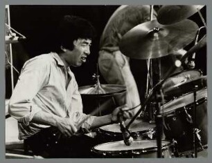 Nobuo Fuji : Portrait des Jazzmusikers Nobuo Fuji