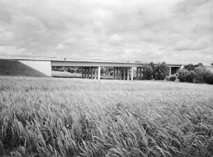 Beutenbachtalbrücke in km 577,862 Gesamtansicht