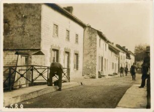 Straße in französischer Ortschaft