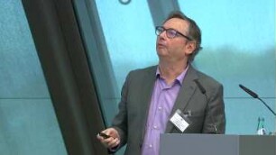 Session V: A macroeconomic model with financial panics