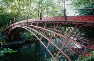 Hohe Brücke im Schloßpark Berlin-Charlottenburg