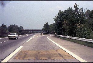 Ausfahrt Ost von Hauptfahrbahn Ost (Heidelberg Richtung Frankfurt)