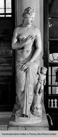 Venus und Cupido (nach einem griechischen Original, Kopf und andere Teile ergänzt)