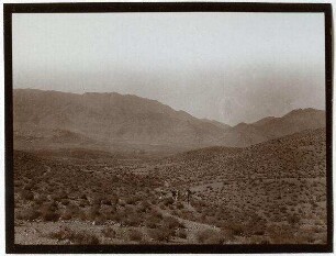 Vom Übergang nach w. [wadi] rahabi Blick n. d. Talkessel [Wadi rahabi]