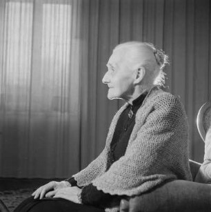 Doppelporträt zweier Frauen und Einzelaufnahmen