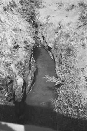 Erosionsrinnen im Tuff : Flusslandschaft