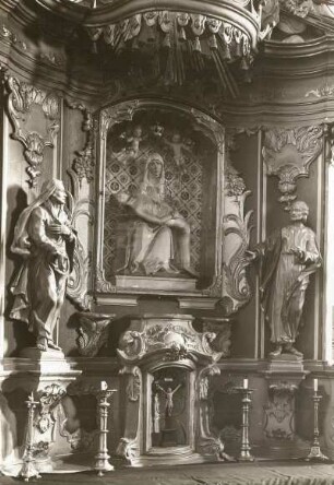 Pietà mit heiliger Anna und heiligem Joachim