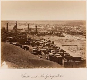 Caire. Vue générale des tombeaux des Califes. / Égypte / 49.