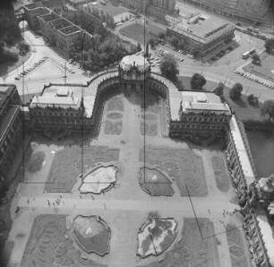 Zwinger in der Inneren Altstadt von Dresden : Blickrichtung Südosten