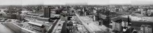 180° Panorama, Blick vom Axel-Springer-Verlagshaus auf das GSW-Hochhaus Richtung Gendarmenmarkt. Berlin-Kreuzberg, Axel-Springer-Straße