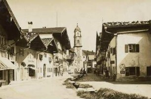 Mittenwald, Oberer Markt : Mittenwald. Oberer Markt mit Pfarrkiche