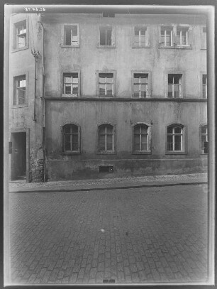 Meißen-Altstadt, Schlossergasse 3. Wohnhaus (2. H. 19. Jh.). Straßenfront (Teilansicht)