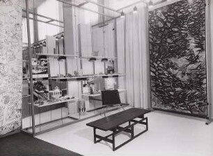 XII. Triennale Mailand, Deutsche Abt., Wagner-Mosaik und Kaufeld-Stuhl