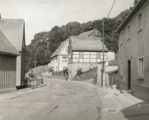 Dorfchemnitz. Hauptstraße. Ansicht mit Nummer 61-65