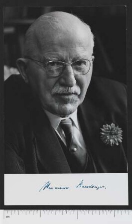 Porträtaufnahme Hermann Staudinger