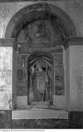 Szenen aus dem Leben des heiligen Eligius (?); darüber Madonna