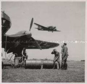 Wehrmachtssoldaten, Flugzeuge