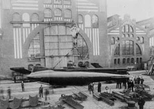 Unterseeboot, 1911 : Technikgeschichte | Navigare necesse est... - Altes und modernes Schiffahrtswesen | Entwicklung des modernen Kriegsschiffes