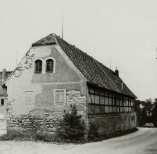 Wilsdruff-Kesselsdorf, Hauptstraße 2. Wohnstallhaus (19. Jh.)