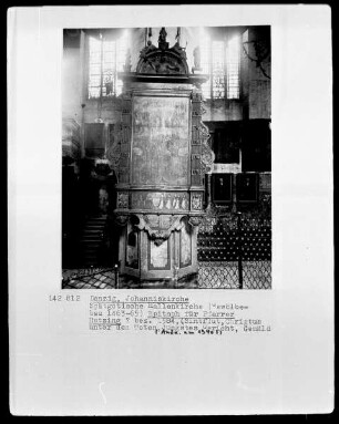 Epitaph für Pfarrer Hutzing
