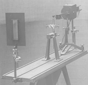 Aufbau für Interferenzversuche nach Volkmann, Leppin & Masche : Technikgeschichte | Physik | Optik | Interferenz