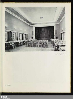 Saal im Jugendklubhaus
