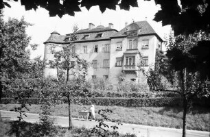 Neuweier: Schloss