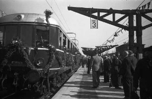 Eröffnung der elektrifizierten Bahnstrecke Bietigheim-Mühlacker.