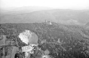 [Weinheim: Wachenburg mit Steinbruch]
