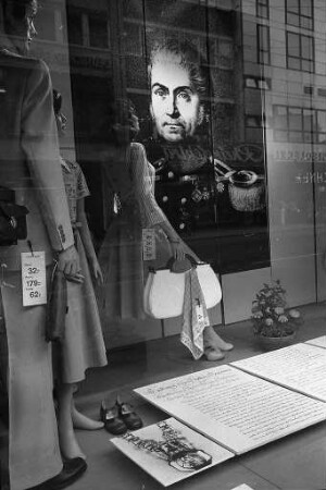 Beitrag des Kaufhauses Karstadt zum 150jährigen Jubiläum der Universität Karlsruhe "Fridericiana"