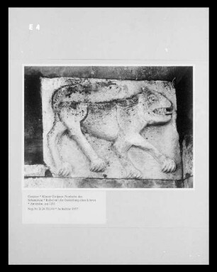 Relief mit der Darstellung eines Löwen
