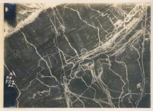Foto der Stellungen nördlich von Minaucourt(-le-Mesnil-lès-Hurlus) (Luftbild)
