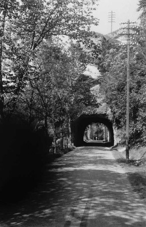 Felstunnel : Felstunnel auf der Straße nach Sigmaringen